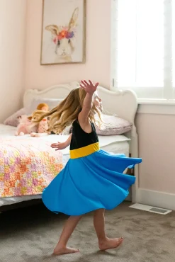 Twirl Dresses><noscript><img width=