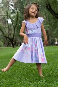 Twirl Dresses><noscript><img width=