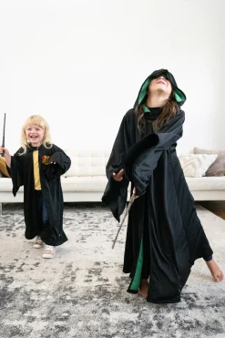 Wizards><noscript><img width=
