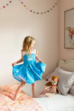 Twirl Dresses><noscript><img width=