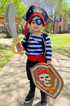 Pirates><noscript><img width=