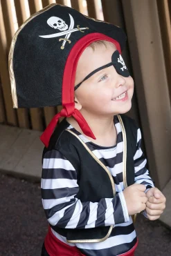 Pirates><noscript><img width=